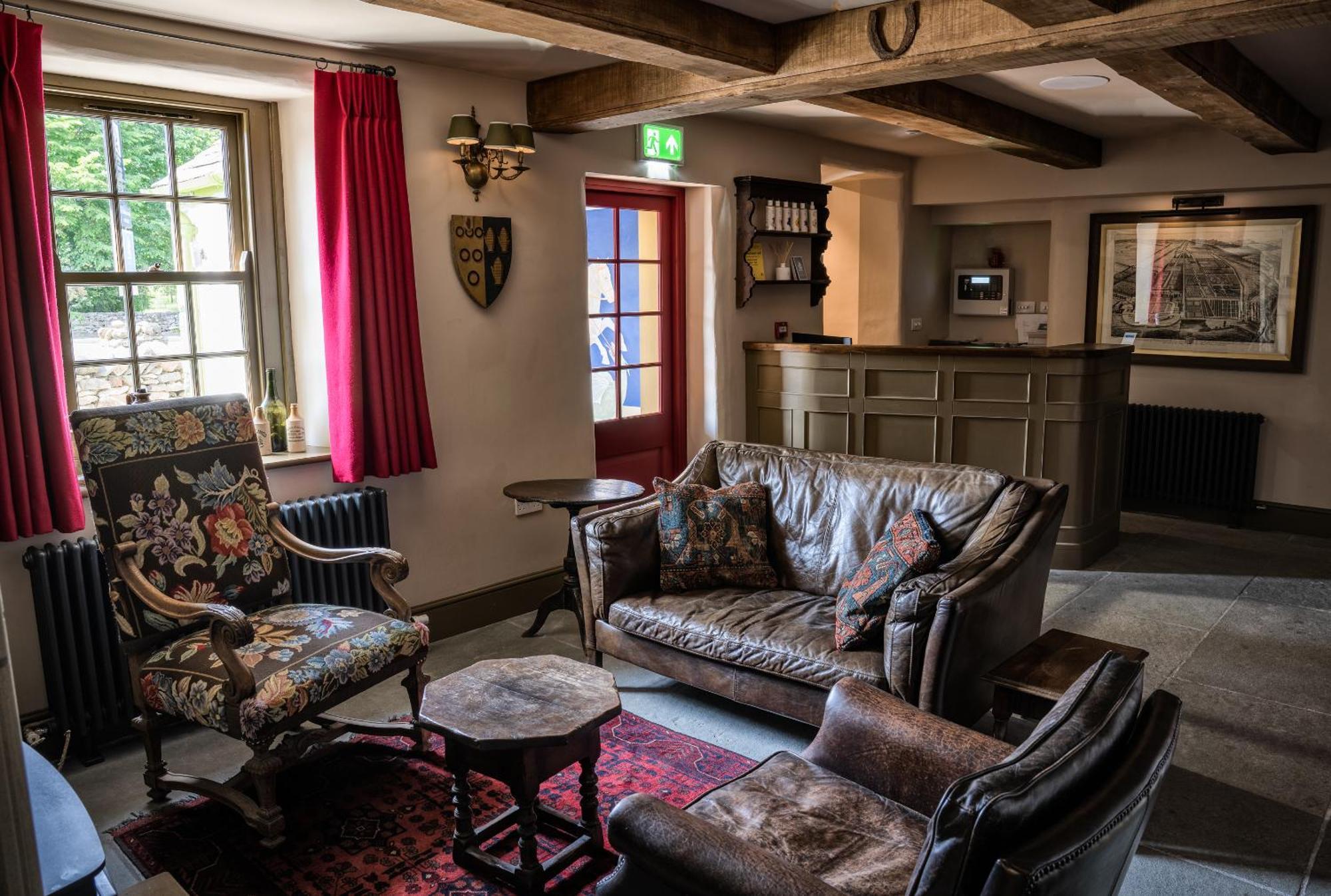 George And Dragon Clifton Hotel เพนริท ภายนอก รูปภาพ
