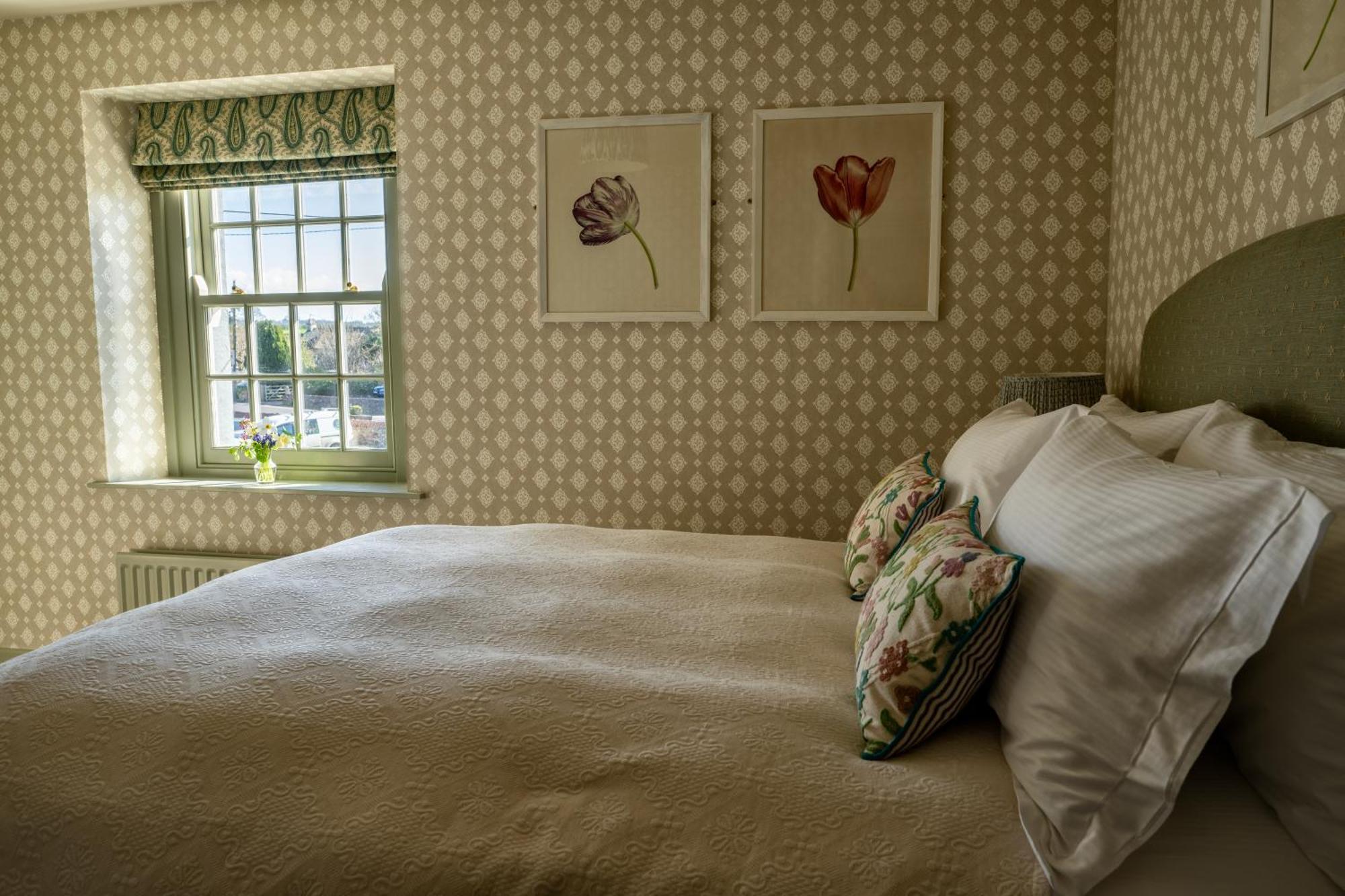George And Dragon Clifton Hotel เพนริท ภายนอก รูปภาพ